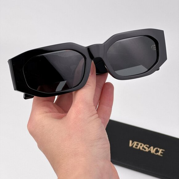 Versace VE4489U GB1/87 Black Rectangle Sunglasses Dark Grey Lens Unisex main image 6